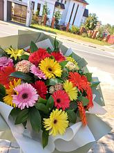 Букет цветов из:  Герберы #REPLACE_PRED# Хвалынске